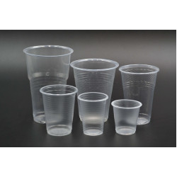Пластикові стакани