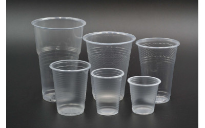 Пластикові стакани (37)