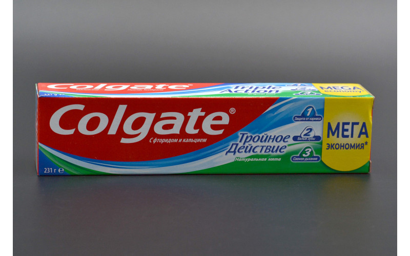 Зубна паста "Colgate" / Потрійна дія / 150мл