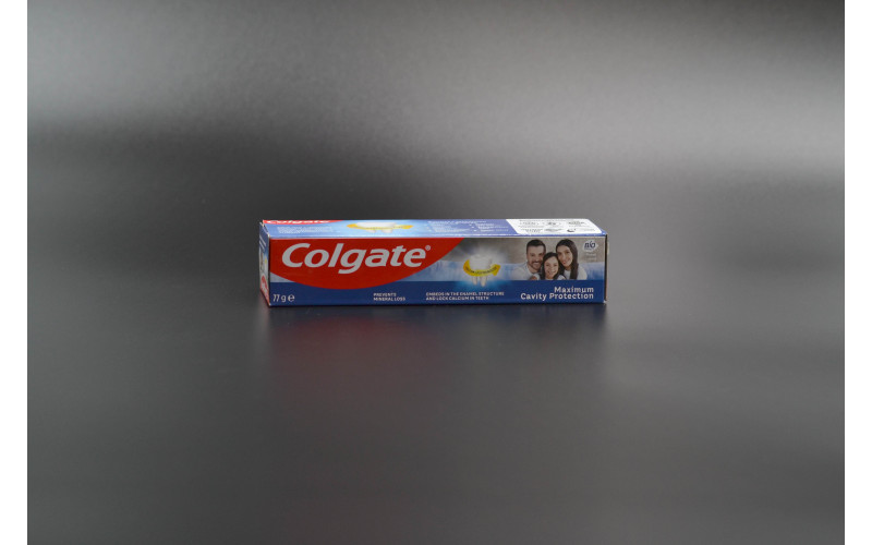 Зубна паста "Colgate" / Максимальний захист / 50мл