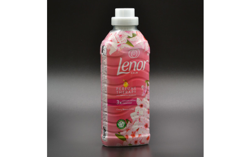 Кондиціонер для білизни "Lenor" / Вишневий цвіт та Шавлія / 700 мл