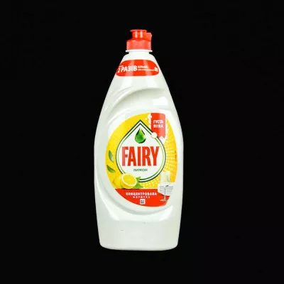 Засіб для миття посуду Fairy / Соковитий лимон / 900 мл Засіб для миття посуду Fairy / Соковитий лимон / 900 мл